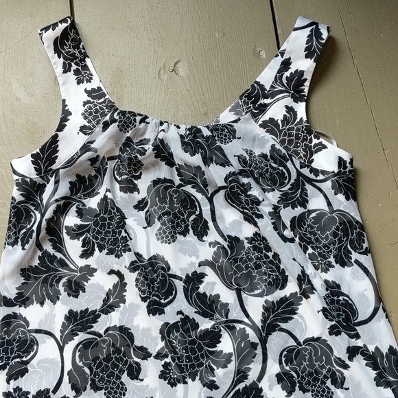 EUC WHBM Floral White and Black Dress - Picture 2 of 2
